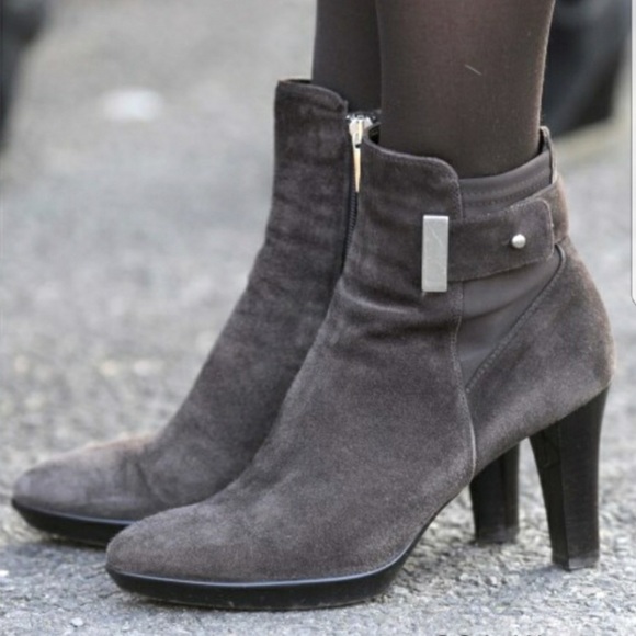 AQUATALIA Rouge Royal Booties Dark Gray Size 6 - Picture 2 of 6